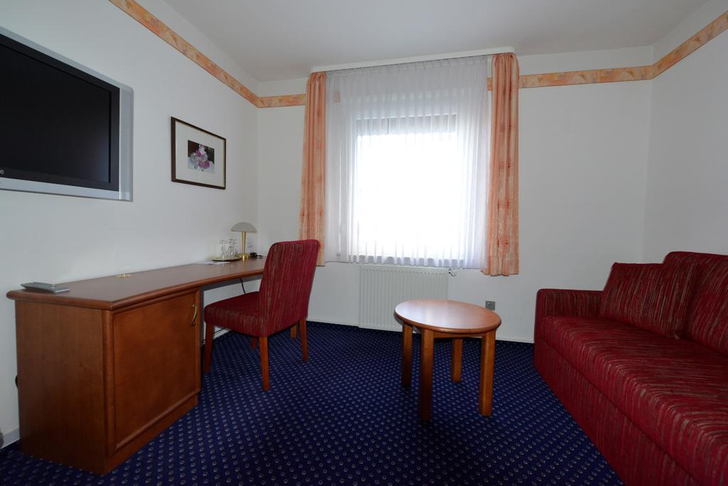 Trollinger Hof Hotel บาดเอินเฮาเซน ภายนอก รูปภาพ